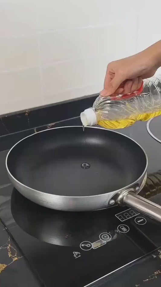 2-in-1 Oil Spray Bottle | 470ml Glass Oil Dispenser for Cooking, BBQ & Air Fryer
